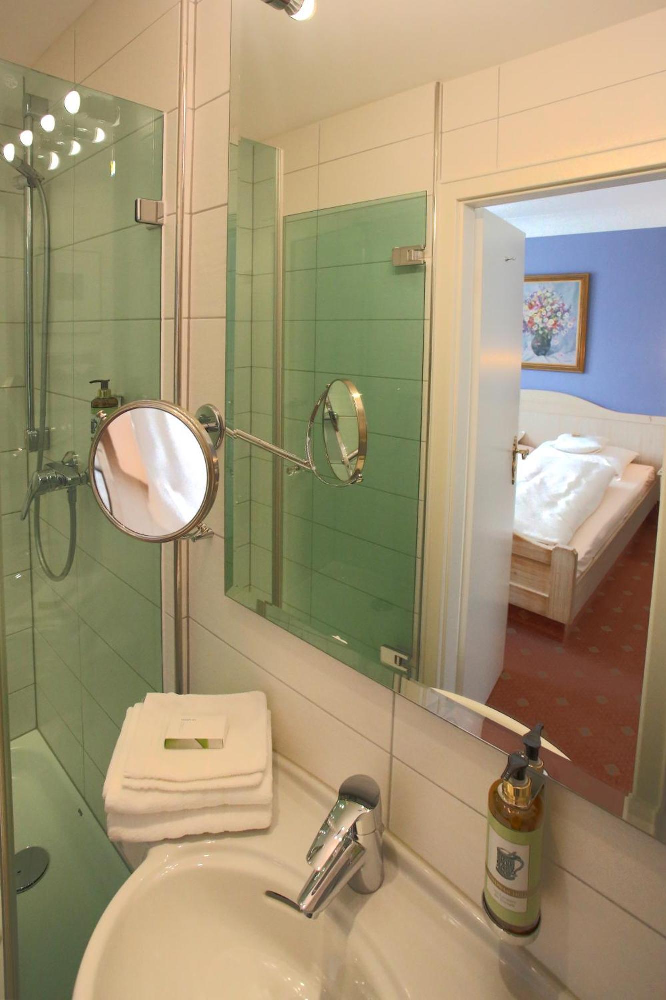 Hotel Brauereigasthof Landwehr-Bräu Reichelshofen Zimmer foto