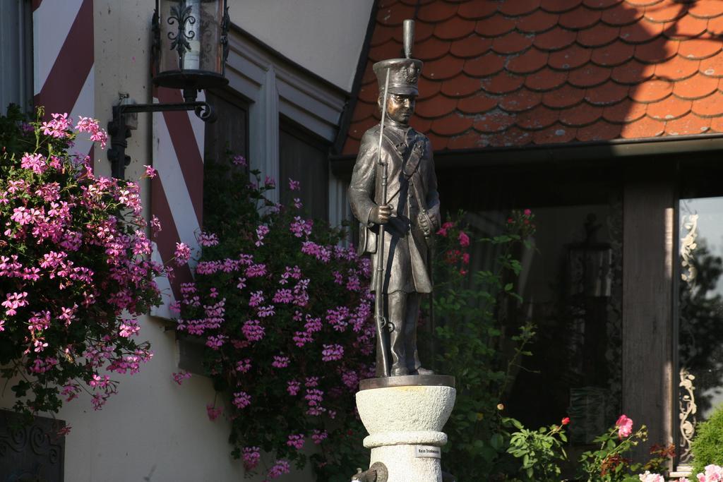 Hotel Brauereigasthof Landwehr-Bräu Reichelshofen Exterior foto